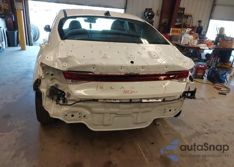 2024 Hyundai Elantra Sel из США, поврежденный, VIN KMHLS4DG0RU783330